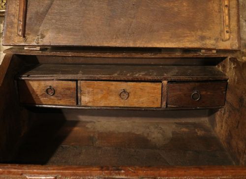 WELSH OAK TABLE DESK WITH OWNER'S INITIALS AND DATE - ADDITIONAL PHOTO 5