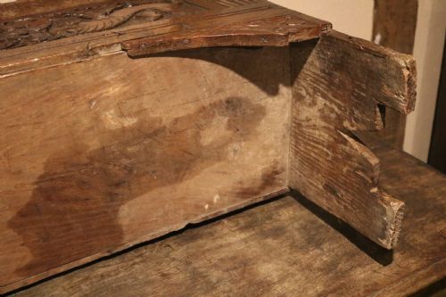 SMALL WELSH ELIZABETHAN CARVED OAK CHEST - ADDITIONAL PHOTO 15