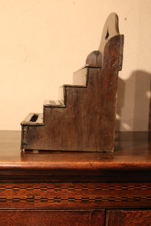 UNUSUAL WELSH OAK SPOON RACK CIRCA 1770 - ADDITIONAL PHOTO 5