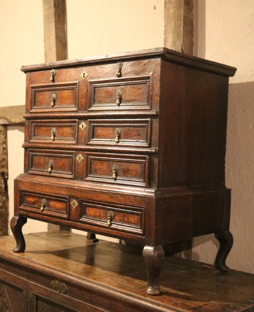 UNIQUE WELSH OAK MINIATURE TALLBOY CHEST SOUTH WALES CIRCA 1740 - ADDITIONAL PHOTO 2