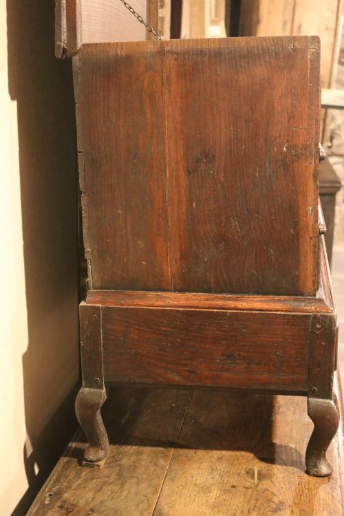 UNIQUE WELSH OAK MINIATURE TALLBOY CHEST SOUTH WALES CIRCA 1740 - ADDITIONAL PHOTO 7