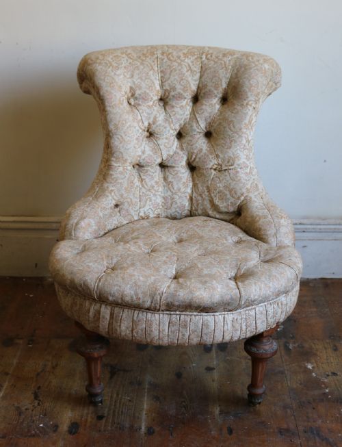 UPHOLSTERED VICTORIAN BEDROOM CHAIR CIRCA 1850 - ADDITIONAL PHOTO 1