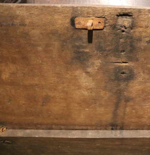 TUDORPERIOD WELSH OAK CARVED CHEST OR COFFER CIRCA 1560 - ADDITIONAL PHOTO 9