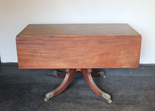 FINE MAHOGANY REGENCY DINING TABLE CIRCA 1825 - ADDITIONAL PHOTO 4