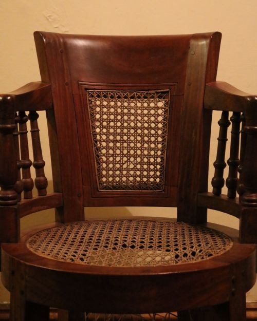 RARE VICTORIAN MAHOGANY PARLOUR MUSICIAN'S CHAIR CIRCA1870 - ADDITIONAL PHOTO 6
