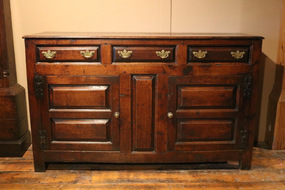 Welsh Oak Cupboard Dresser, circa 1740 