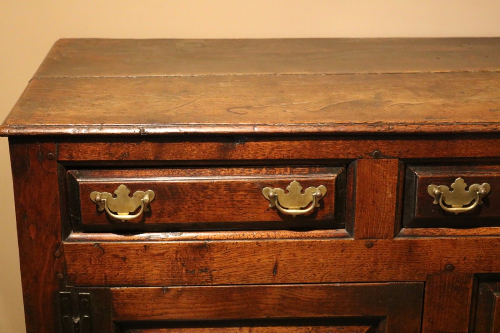 Welsh Oak Cupboard Dresser, circa 1740  View XIV