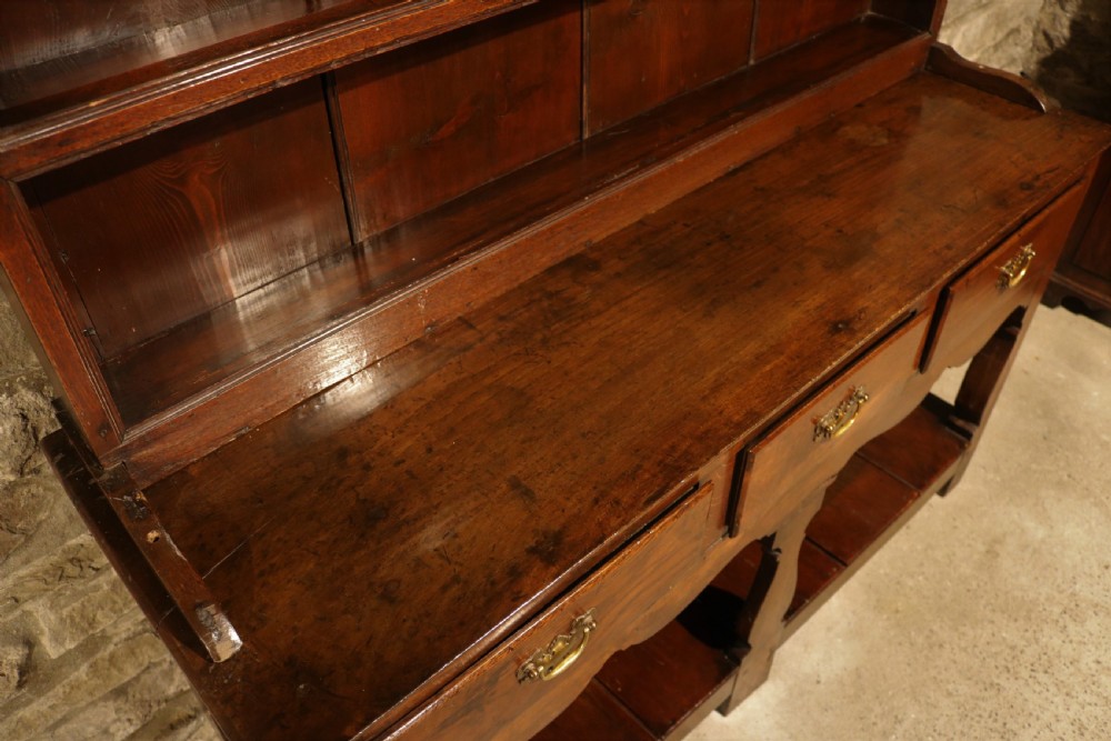 Small Welsh Oak Dresser with Potboard Base, circa 1770 View X