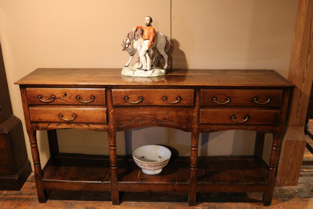Elegant Welsh Oak Potboard Dresser Base, circa1760 View II
