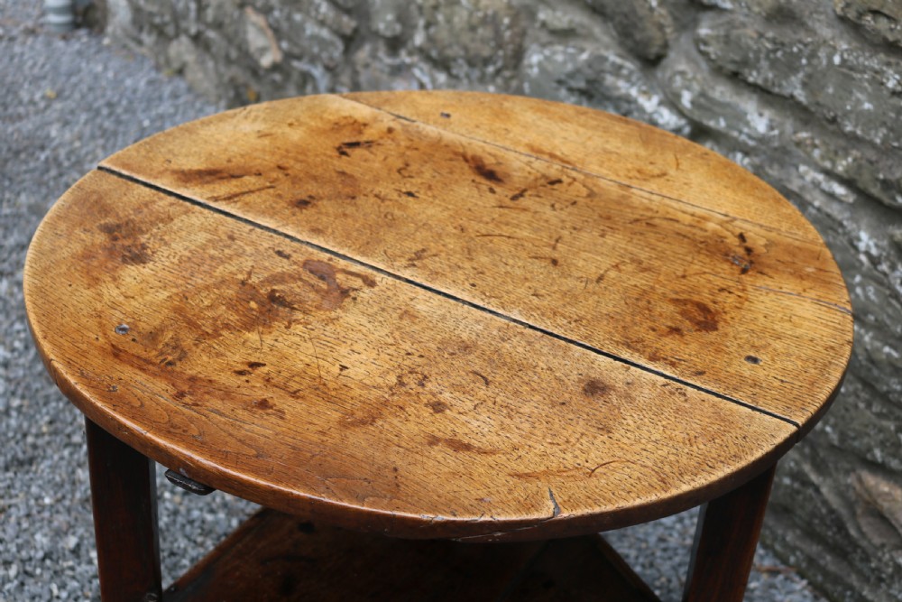 Georgian Welsh Oak Circular Cricket Table, circa1760 View XV