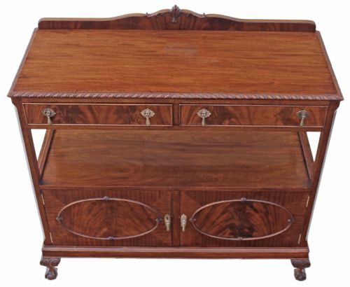 fig 1. Georgian Revival mahogany dumb waiter buffet