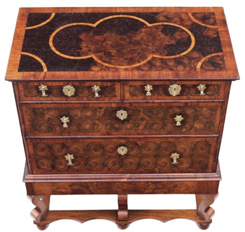 Georgian Walnut Oyster Laburnum Chest of Drawers on Stand