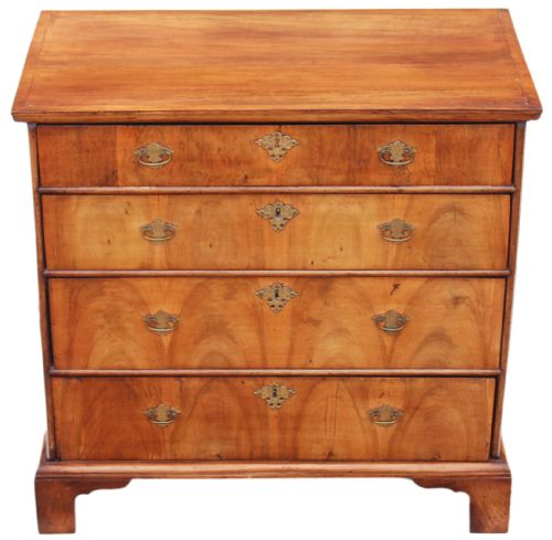 Georgian Walnut Chest of Drawers