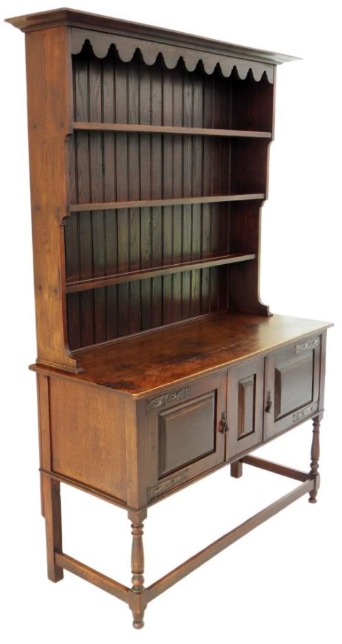 fig 1. Arts and Crafts oak dresser sideboard