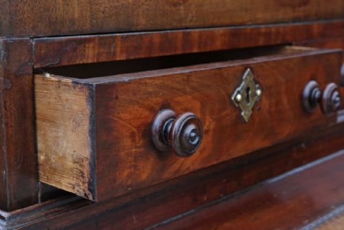 GEORGIAN MAHOGANY HOUSEKEEPER'S CUPBOARD SECRETAIRE - ADDITIONAL PHOTO 3