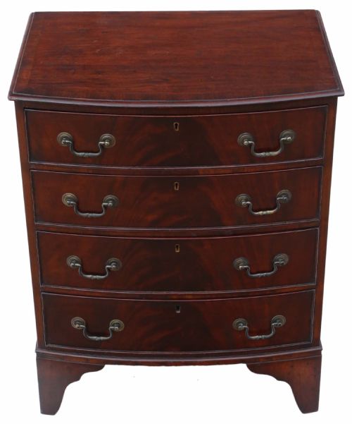 Small Mahogany Chest of Drawers