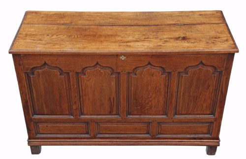 fig 1. Georgian oak coffer or mule chest