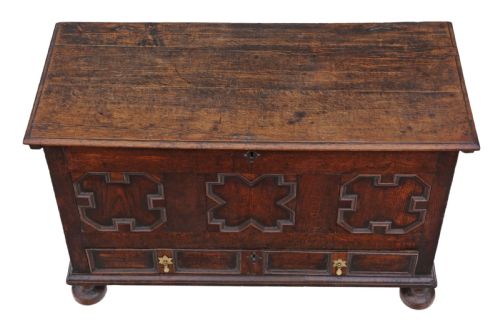fig 1. Georgian oak coffer