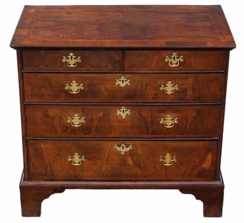 Georgian Crossbanded Walnut Chest of Drawers