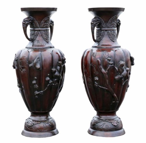 VERY LARGE PAIR OF JAPANESE BRONZE VASES MEIJI PERIOD - ADDITIONAL PHOTO 1