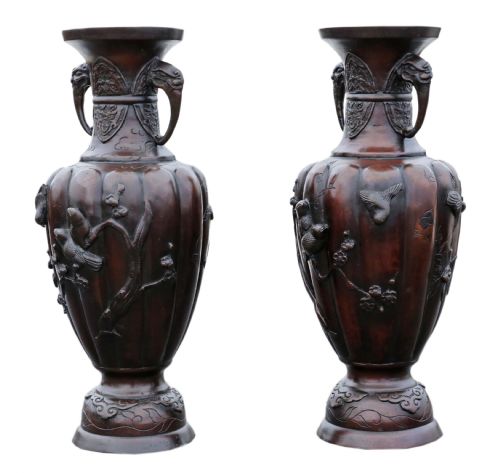 VERY LARGE PAIR OF JAPANESE BRONZE VASES MEIJI PERIOD - ADDITIONAL PHOTO 2