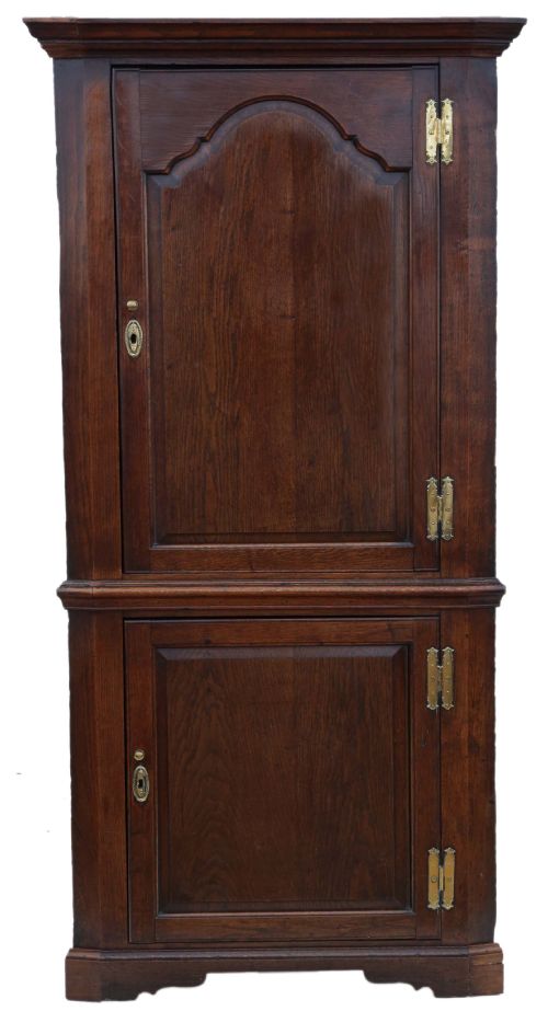 Georgian Oak Full Height Corner Cupboard