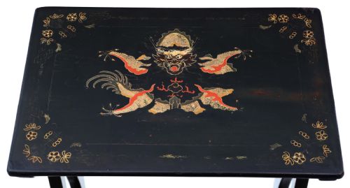 ANTIQUE FINE QUALITY CHINOISERIE DECORATED BLACK LACQUER NEST OF 4 19TH CENTURY TABLES - ADDITIONAL PHOTO 6