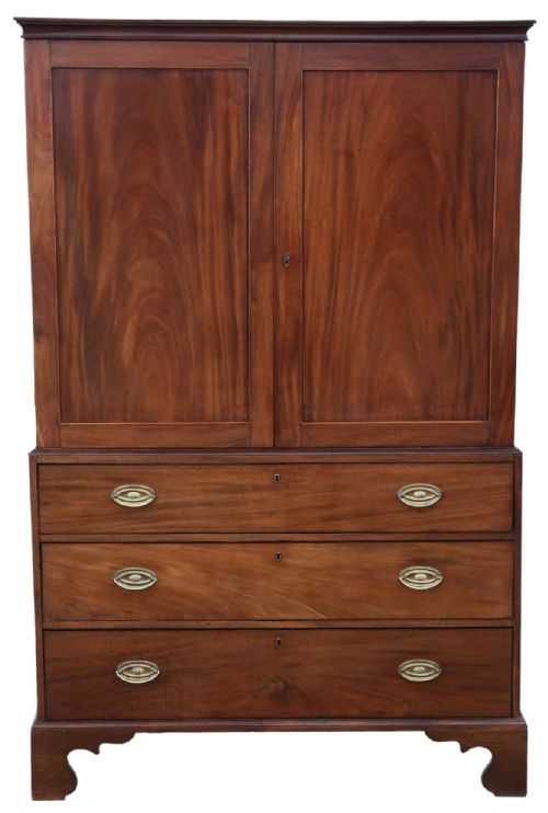 Fine Quality Antique 19th Century Georgian Mahogany Linen Press Wardrobe