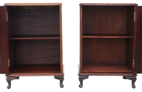 PAIR OF ANTIQUE CARVED WALNUT BEDSIDE CUPBOARD TABLES QUALITY VINTAGE - ADDITIONAL PHOTO 2