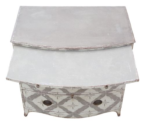 ANTIQUE 19TH CENTURY BOW FRONT PAINTED AND DECORATED CHEST OF DRAWERS HIGH QUALITY - ADDITIONAL PHOTO 7