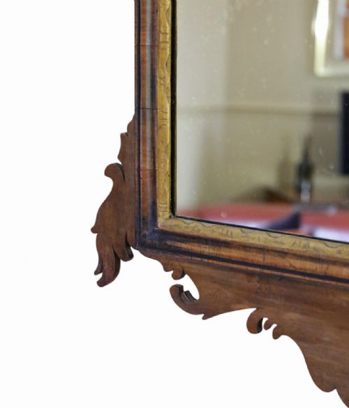 ANTIQUE C1920 GEORGIAN REVIVAL WALNUT AND GILT FRET CUT WALL MIRROR FINE QUALITY - ADDITIONAL PHOTO 2