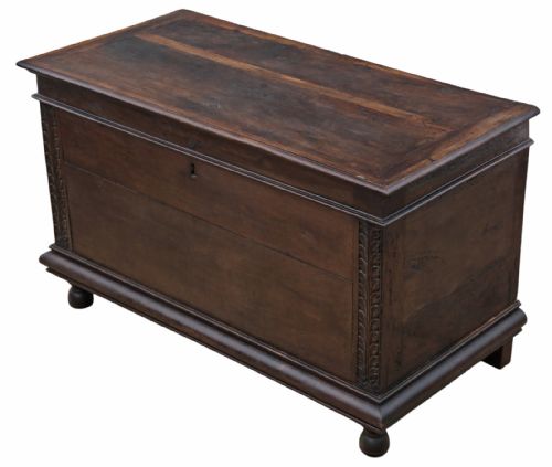 ANTIQUE LARGE 18TH CENTURY EUROPEAN OAK COFFER FINE QUALITY - ADDITIONAL PHOTO 2