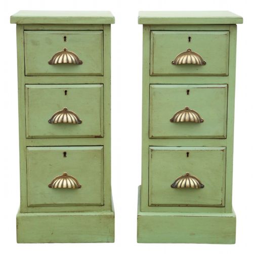 QUALITY PAIR OF ANTIQUE VINTAGE GREEN PAINTED BEDSIDE CHEST TABLES C1900