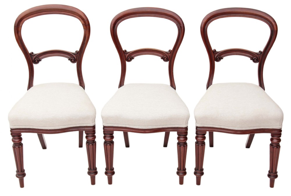 Set of 3 Victorian mahogany balloon back dining chairs