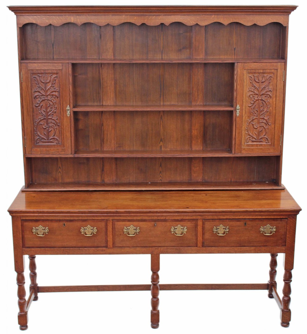 Georgian crossbanded oak dresser sideboard