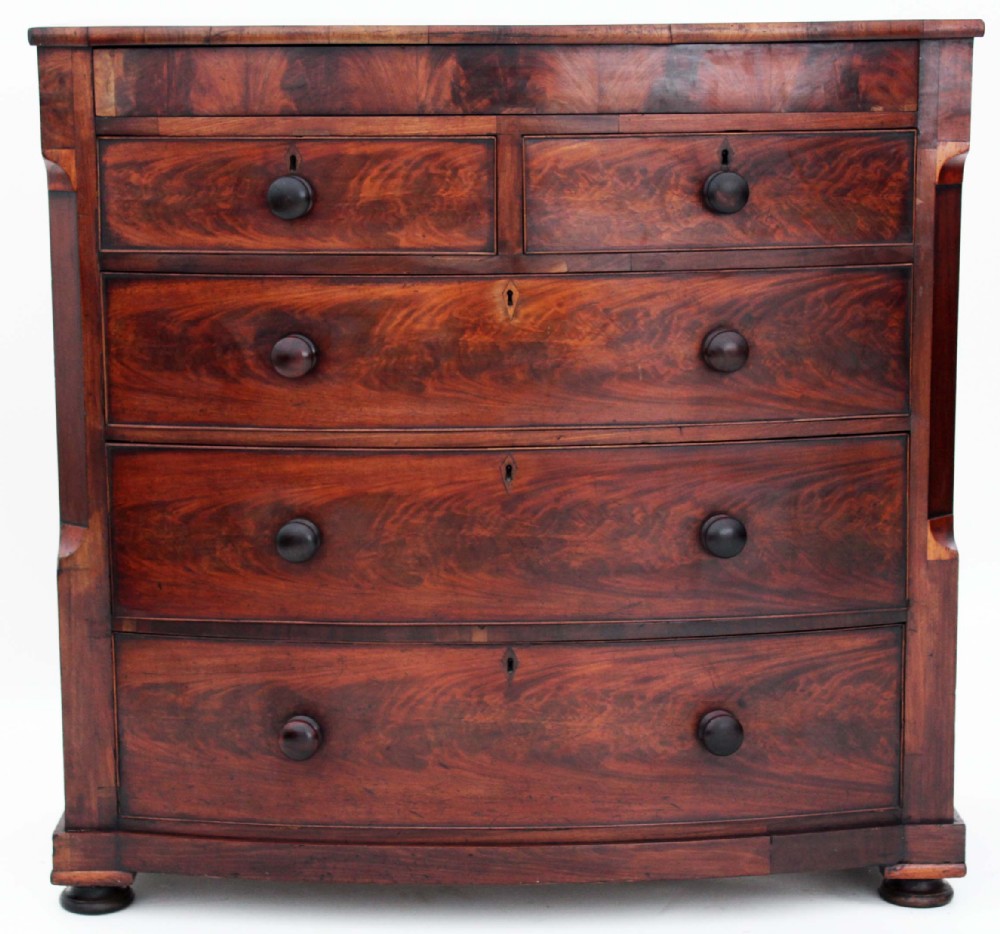 Victorian bow front mahogany chest of drawers