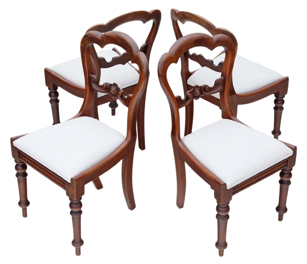 Set of 4 Victorian mahogany balloon cloud back dining chairs