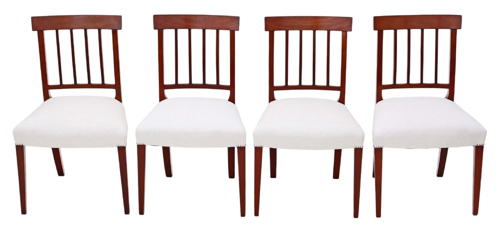 Set of 4 mahogany 19th Century dining chairs