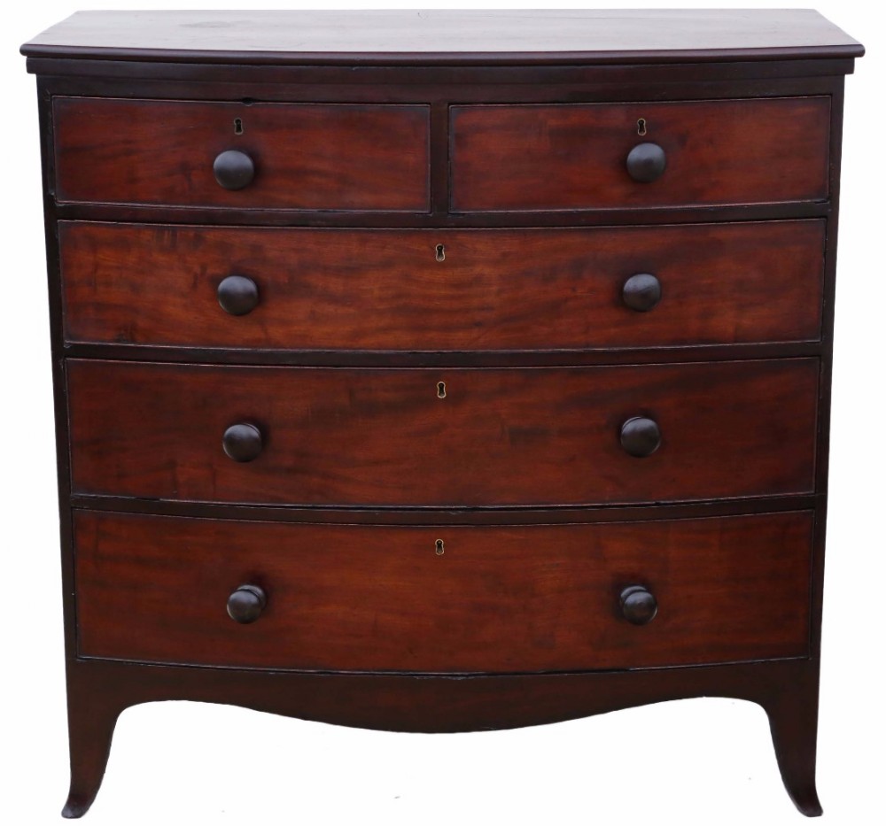 Georgian bow front mahogany chest of drawers