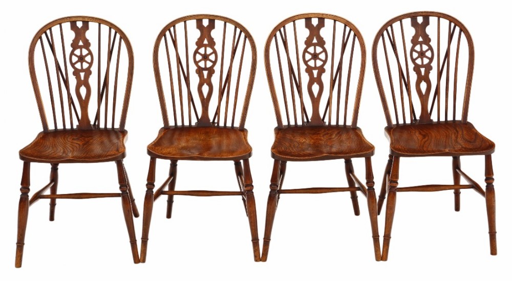 Set of 4 Windsor ash and elm dining chairs 