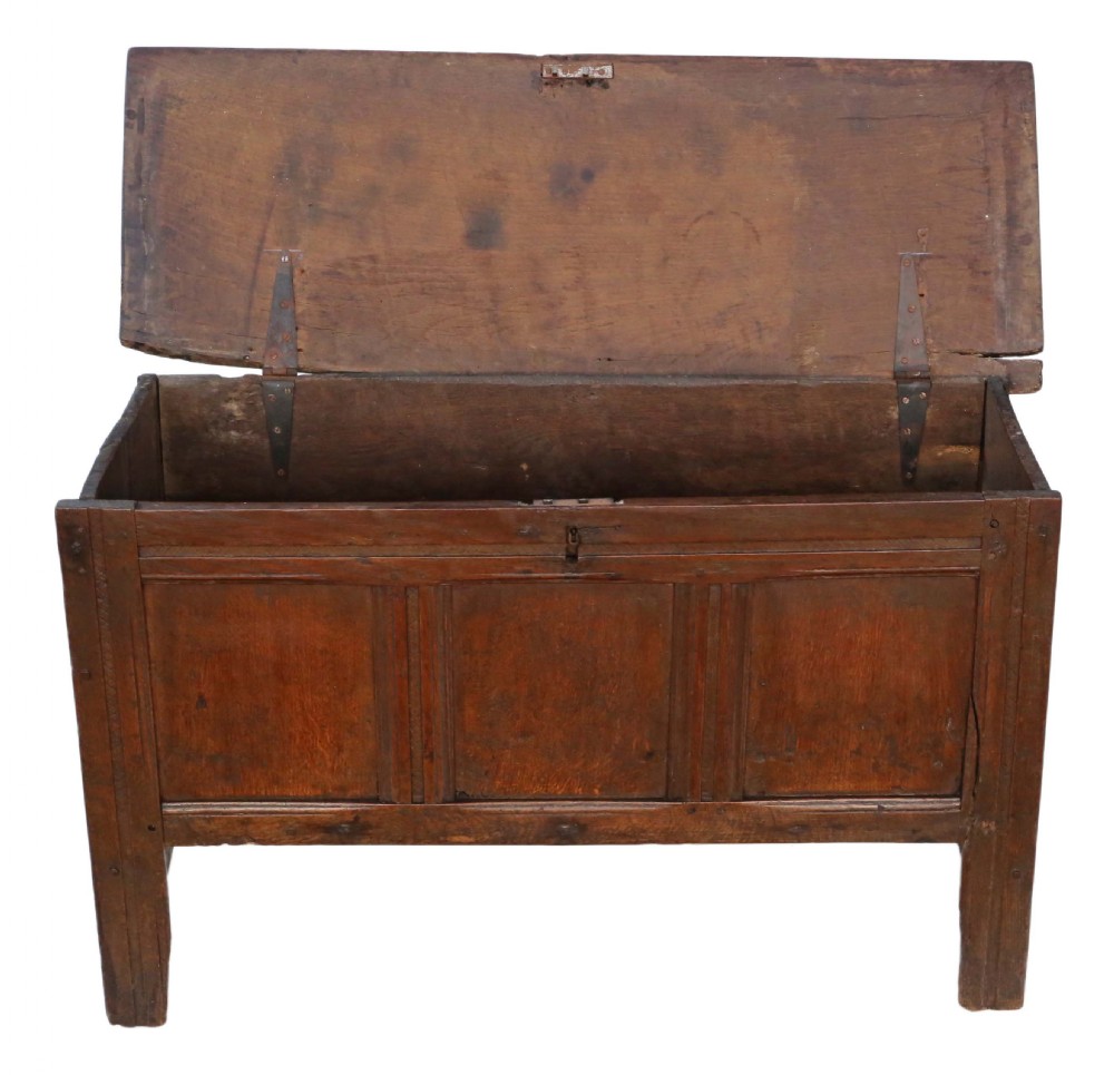 Georgian oak coffer or mule chest View IV