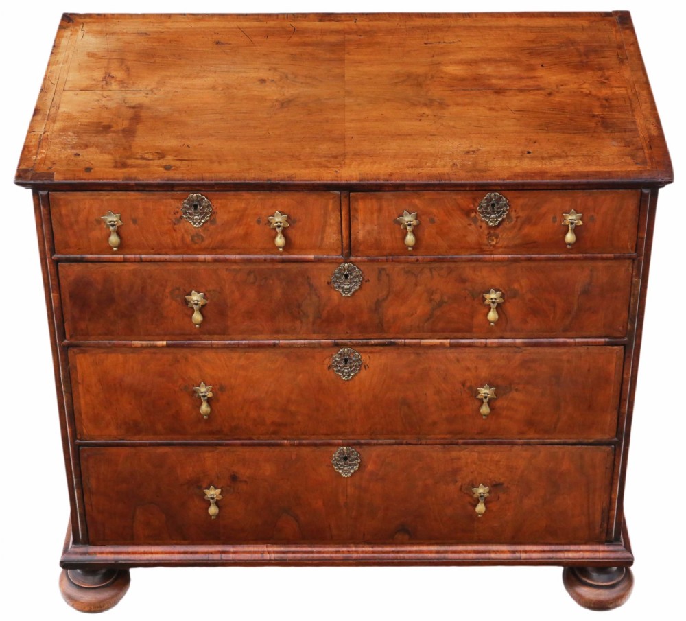William & Mary walnut chest of drawers