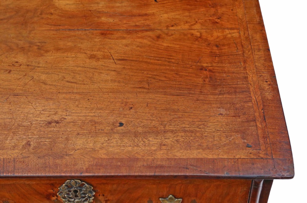 William & Mary walnut chest of drawers View VII