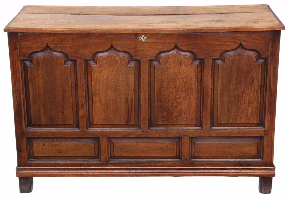 Georgian oak coffer or mule chest