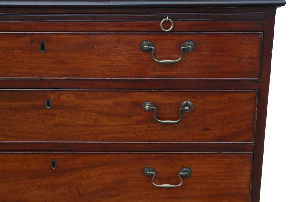 Georgian mahogany chest of drawers View V