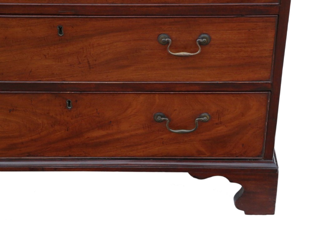 Georgian mahogany chest of drawers View VII