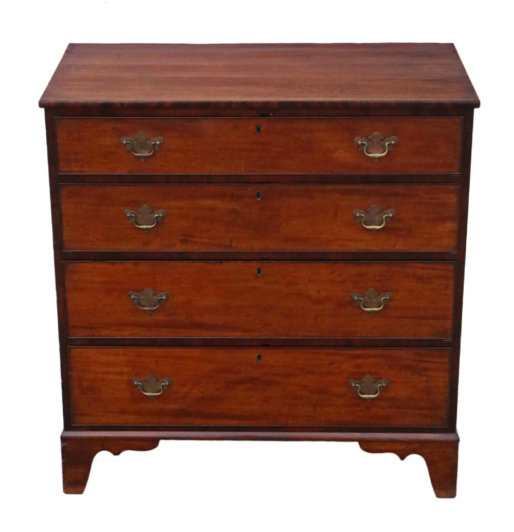 C1800 Georgian mahogany chest of drawers View II