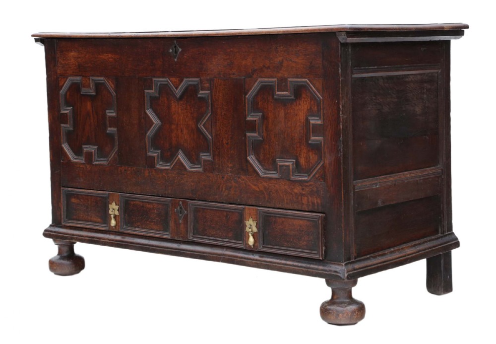 Georgian oak coffer View VIII