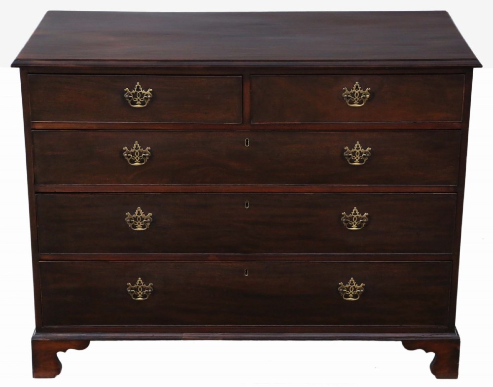 Georgian mahogany chest of drawers