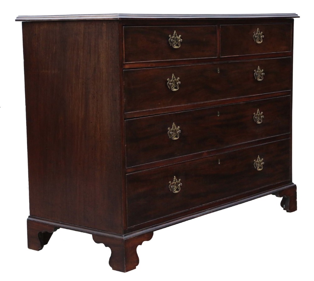 Georgian mahogany chest of drawers View V